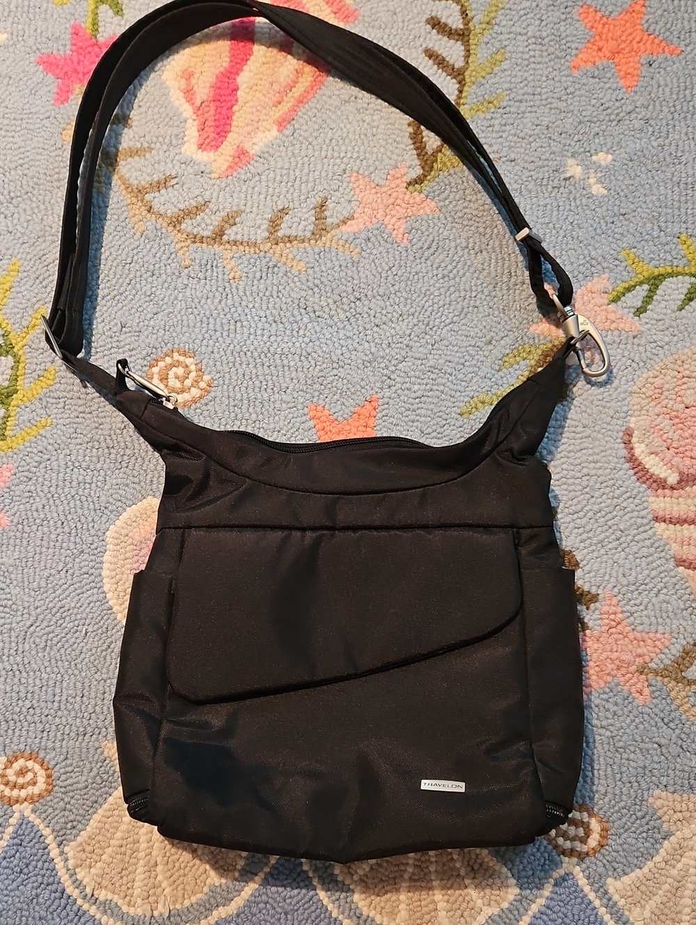 Travelon Black Anti-theft Messenger Bag